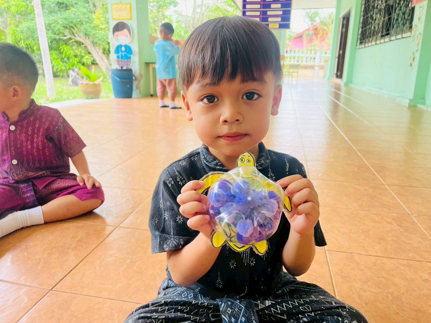 กิจกรรมสร้างมูลค่าเพิ่มจากขยะรีไซเคิลชุมชน ขององค์การบริหารส่วนตำบลดอน
